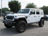 Thumbnail of 2025 Bright White Clearcoat Jeep Wrangler