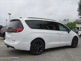 Thumbnail of 2025 Bright White Clearcoat Chrysler Pacifica
