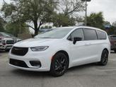 Thumbnail of 2025 Bright White Clearcoat Chrysler Pacifica