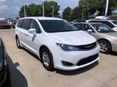 Thumbnail of 2018 Bright White Clearcoat Chrysler Pacifica Hybrid