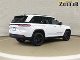 Thumbnail of 2024 Bright White Clearcoat Jeep Grand Cherokee