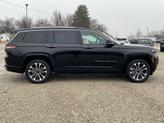 Thumbnail of 2023 Diamond Black Crystal Pearlcoat Jeep Grand Cherokee L