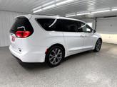 Thumbnail of 2018 White Chrysler Pacifica