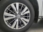Thumbnail of 2020 Brilliant Silver Metallic Nissan Pathfinder