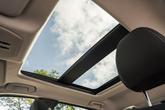 Thumbnail of 2025 Aspen White Tricoat Nissan Kicks