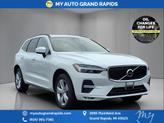 Photo of 2022 Crystal White Metallic Volvo XC60