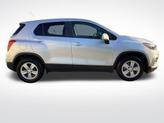 Thumbnail of 2020 Silver Ice Metallic Chevrolet Trax
