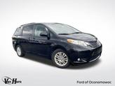 Photo of 2017 Midnight Black Metallic Toyota Sienna