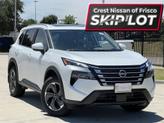 Photo of 2026 Everest White Pearl Tricoat Nissan Rogue