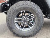 Thumbnail of 2025 Bright White Clearcoat Jeep Gladiator