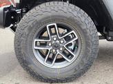 Thumbnail of 2025 Bright White Clearcoat Jeep Gladiator