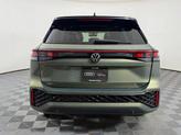 Thumbnail of 2025 Avocado Green w/Deep Black Roof Volkswagen Tiguan