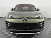 Thumbnail of 2025 Avocado Green w/Deep Black Roof Volkswagen Tiguan