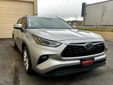 Thumbnail of 2023 Celestial Silver Metallic Toyota Highlander Hybrid