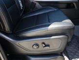 Thumbnail of 2025 Diamond Black Crystal Pearlcoat RAM 1500