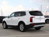 Thumbnail of 2022 Glacial White Pearl Kia Telluride