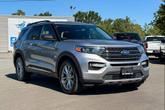 Photo of 2023 Iconic Silver Metallic Ford Explorer
