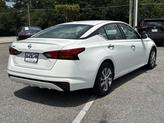 Thumbnail of 2019 Glacier White Nissan Altima