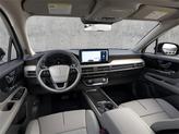 Thumbnail of 2025 Crystal White Metallic Lincoln Corsair
