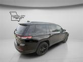 Thumbnail of 2024 Diamond Black Crystal Pearlcoat Jeep Grand Cherokee L