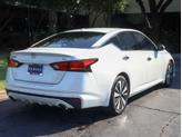 Thumbnail of 2021 Pearl White Tricoat Nissan Altima