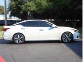 Thumbnail of 2021 Pearl White Tricoat Nissan Altima