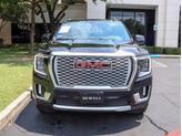 Thumbnail of 2022 Onyx Black GMC Yukon XL
