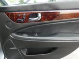 Thumbnail of 2016 Parisian Gray Hyundai Equus
