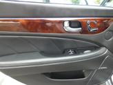 Thumbnail of 2016 Parisian Gray Hyundai Equus