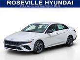 Photo of 2025 White Hyundai ELANTRA HEV