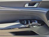 Thumbnail of 2025 Snow White Pearl Kia K5