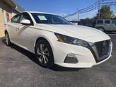 Thumbnail of 2022 Glacier White Nissan Altima