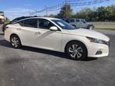 Thumbnail of 2022 Glacier White Nissan Altima