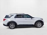 Thumbnail of 2021 Oxford White Ford Explorer