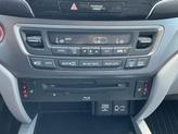 Thumbnail of 2019 Lunar Silver Metallic Honda Pilot