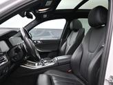 Thumbnail of 2022 Mineral White Metallic BMW X5