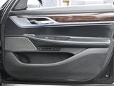Thumbnail of 2022 Black Sapphire Metallic BMW 750