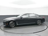 Thumbnail of 2022 Black Sapphire Metallic BMW 750
