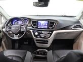 Thumbnail of 2019 Bright White Clearcoat Chrysler Pacifica