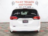 Thumbnail of 2019 Bright White Clearcoat Chrysler Pacifica