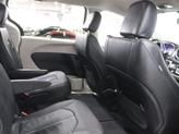 Thumbnail of 2019 Bright White Clearcoat Chrysler Pacifica