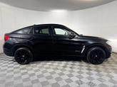 Thumbnail of 2015 Black Sapphire Metallic BMW X6