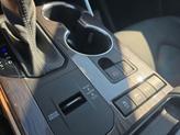 Thumbnail of 2022 Wind Chill Pearl Toyota Highlander Hybrid