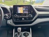 Thumbnail of 2022 Pearl Toyota Highlander