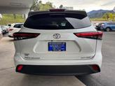 Thumbnail of 2022 Pearl Toyota Highlander