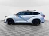 Thumbnail of 2023 White Toyota Highlander