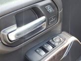 Thumbnail of 2022 Onyx Black GMC Sierra 2500