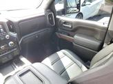 Thumbnail of 2022 Onyx Black GMC Sierra 2500