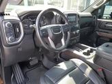 Thumbnail of 2022 Onyx Black GMC Sierra 2500