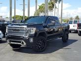 Thumbnail of 2022 Onyx Black GMC Sierra 2500